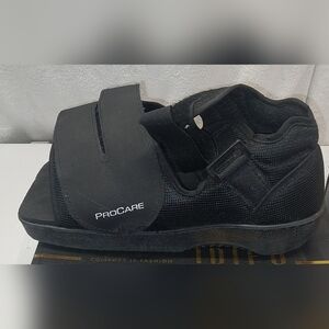 ProCare Squared Toe Post-Op Shoe Size: Small ( Wear on the left or right )